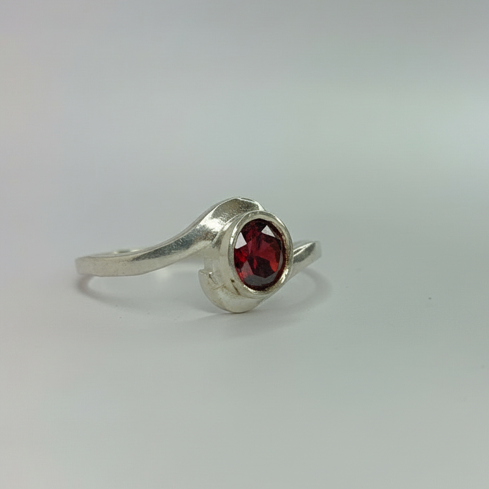 Red gem Ring