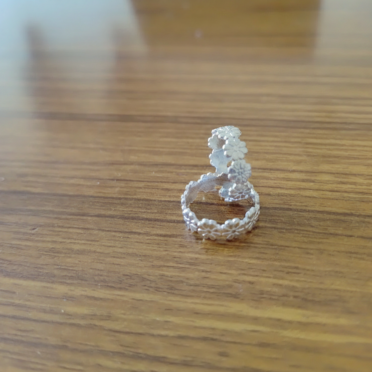 Flower Etched Toe Rings