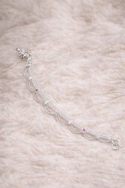 Aarohi Wave Silver Anklet