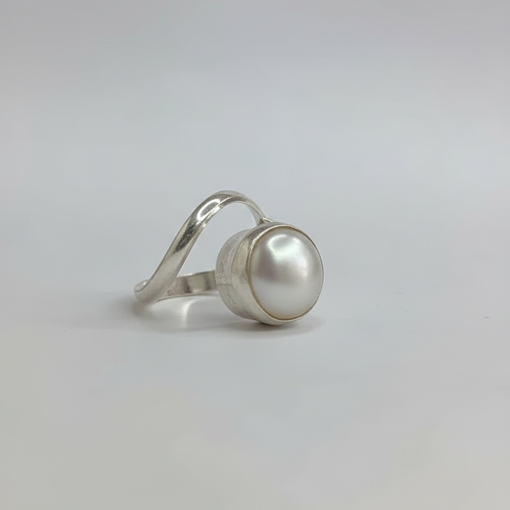White Pearl Silver Ring