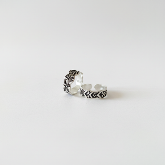 Tribal Etched Toe Rings